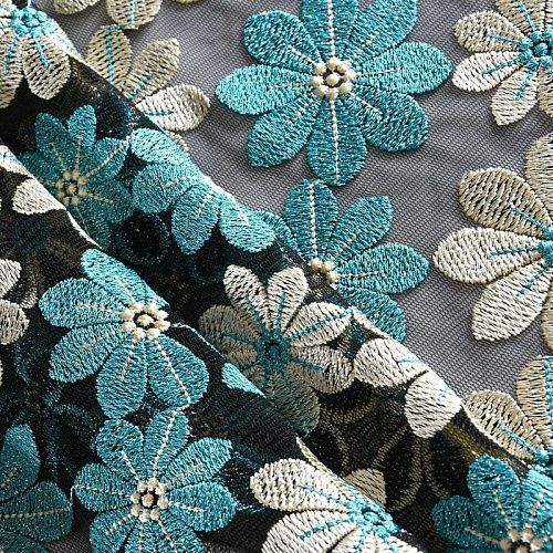 Вышивка на сетке 010-11409