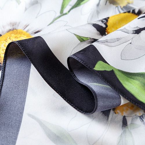 Платок шелковый 100х100 см 510760 белый принтованный